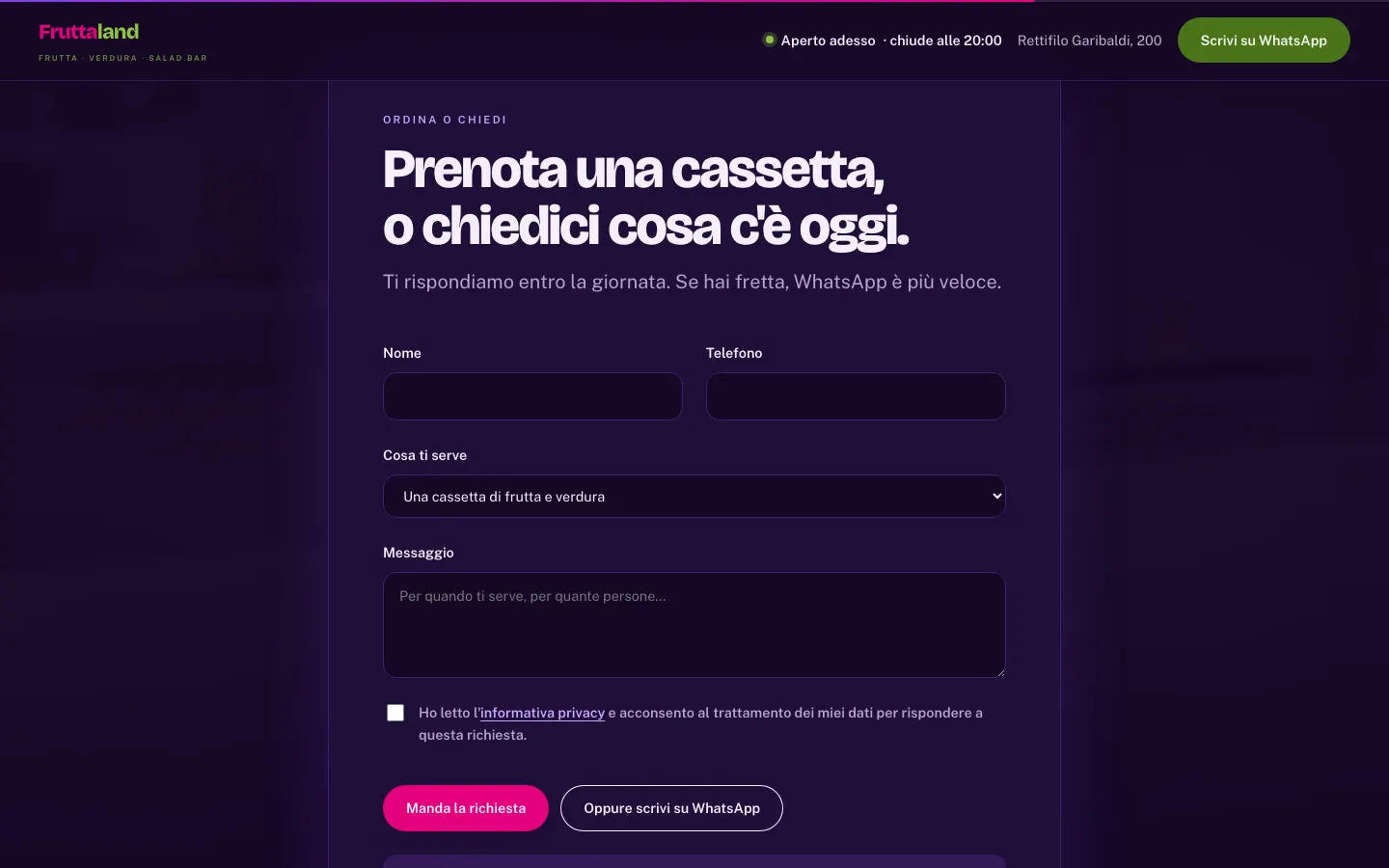 Aperto adesso — A tre quarti.